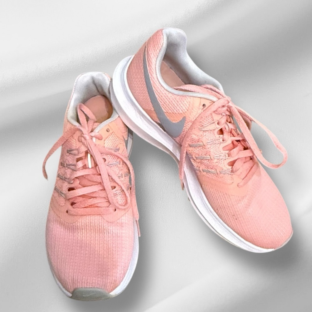 Nike Running Run Swift Athletic Shoes